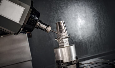 frezarka CNC do obróbki metalu