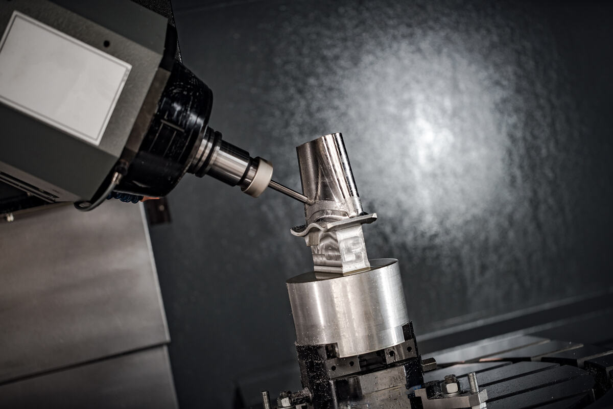 frezarka CNC do obróbki metalu